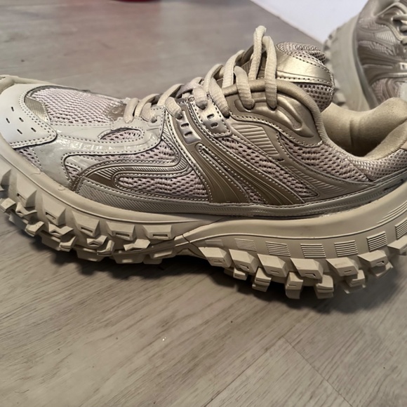 BALENCIAGA SHOES - Picture 5 of 6